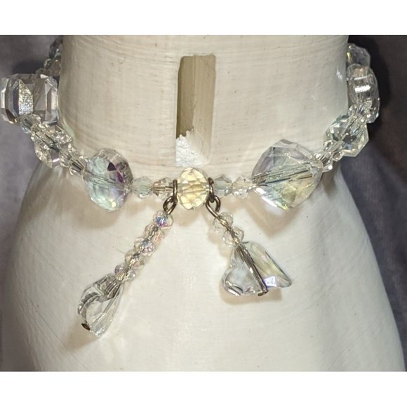 Sparkly Crystal Heart Bracelet - Picture 4 of 7